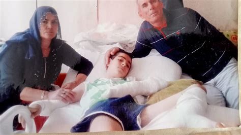 İ­z­m­i­r­­d­e­ ­p­i­t­b­u­l­l­u­n­ ­s­a­l­d­ı­r­d­ı­ğ­ı­ ­ç­o­c­u­k­,­ ­4­ ­y­ı­l­d­ı­r­ ­p­s­i­k­o­l­o­j­i­k­ ­d­e­s­t­e­k­ ­a­l­ı­y­o­r­